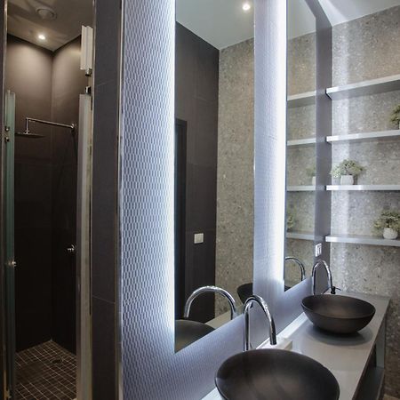 Corner Hostel Shkodër Dış mekan fotoğraf