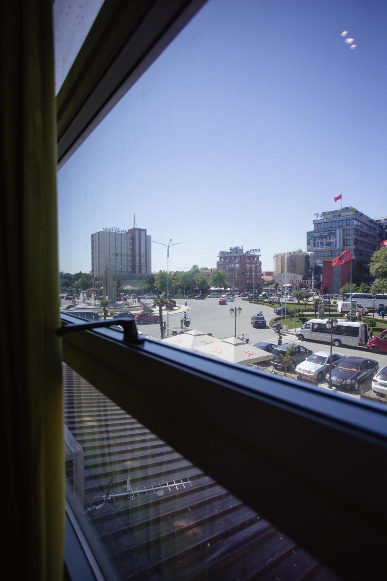 Corner Hostel Shkodër Dış mekan fotoğraf