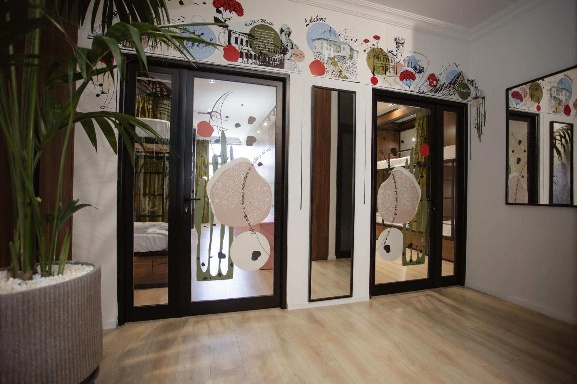 Corner Hostel Shkodër Dış mekan fotoğraf
